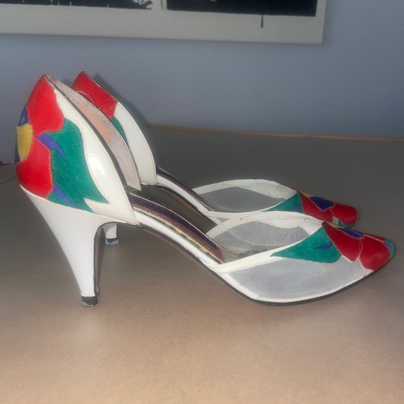 Susan Bennis Warren Edwards Vintage Heels Sz 7 White Leather, Mesh Floral Detail - Picture 1 of 8